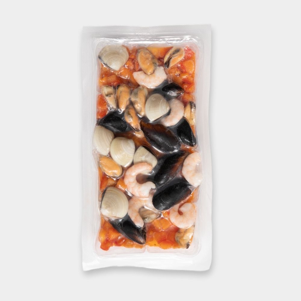 Butta la pasta allo scoglio con pomodoro